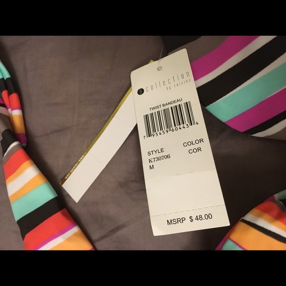 Strapless TWIST BANDEAU Swim Top 👙🔆 - Picture 3 of 3